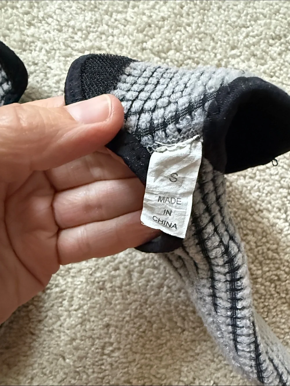 Yucca Fin Sock and Heel Strap, size small 4-7